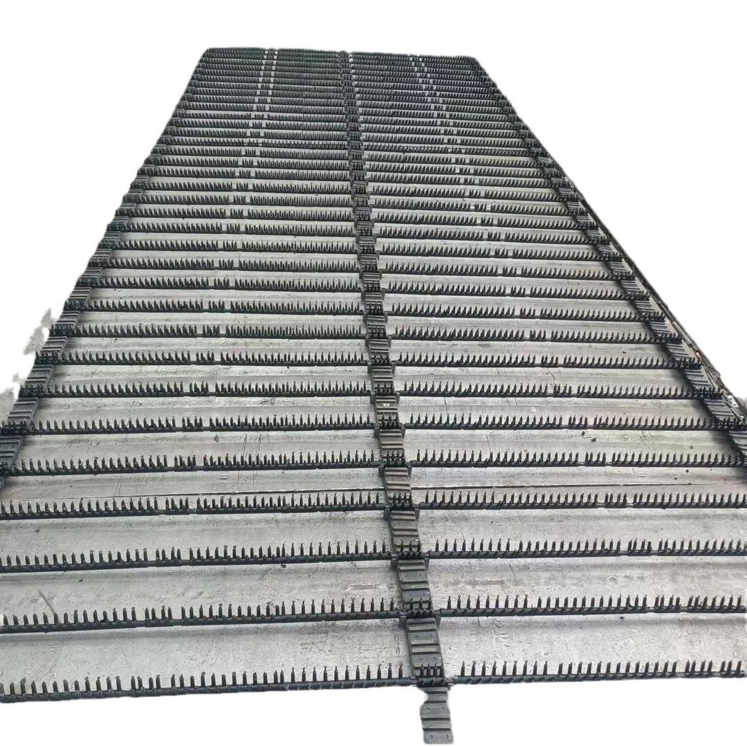 Maximize Harvest with Root and Stem Crop Conveyor